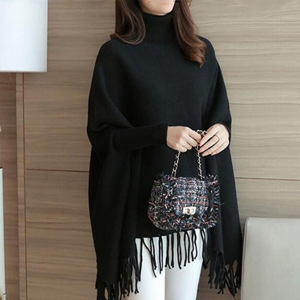 0765b8303b998d0e5eedec8f41c59265 Winter Fleece Poncho for Women – Plain, Stylish & Cozy Free Size Shawl - Image 2