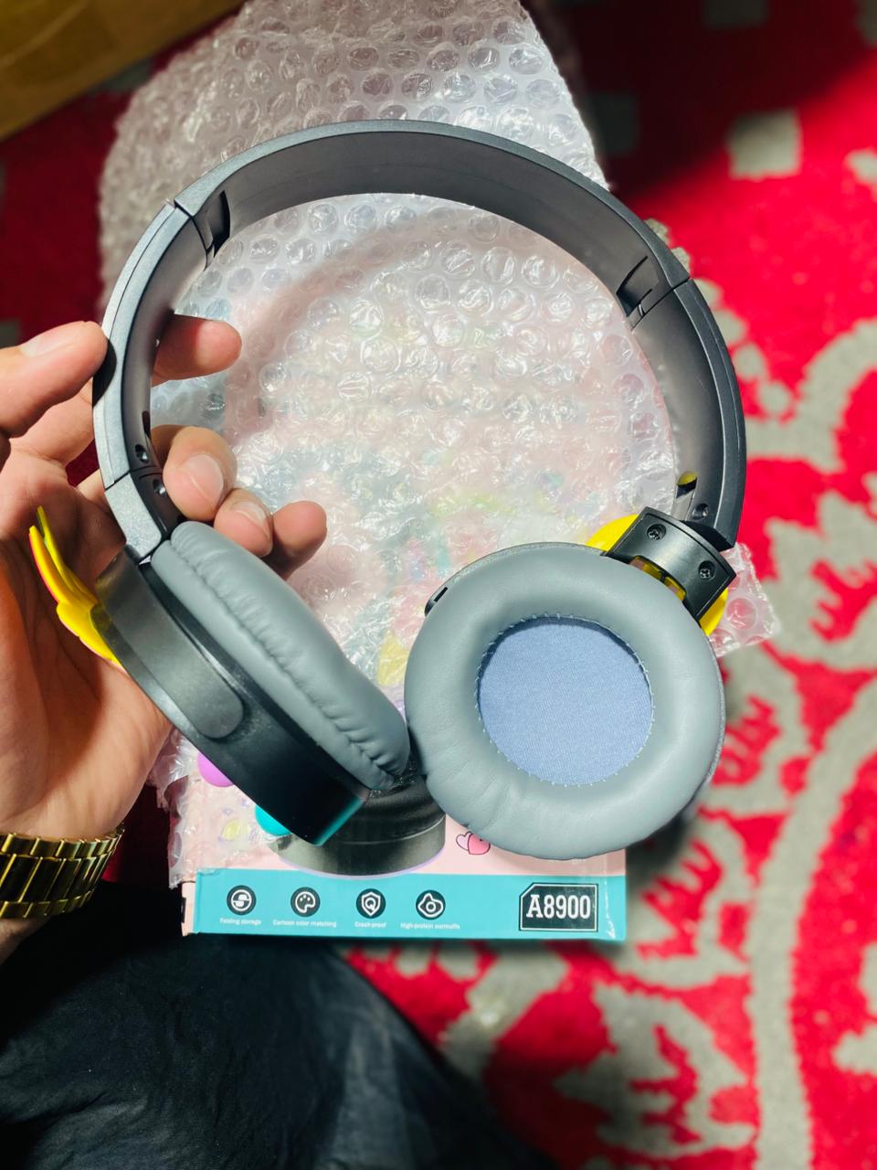 0a9db582f29d08c443e1bd3eaa4d3e44 SAMONPOW Kids Bluetooth Headphones – Wireless, Noise-Cancelling, with Microphone | Soft Silicone On-Ear Headphones for S - Image 3