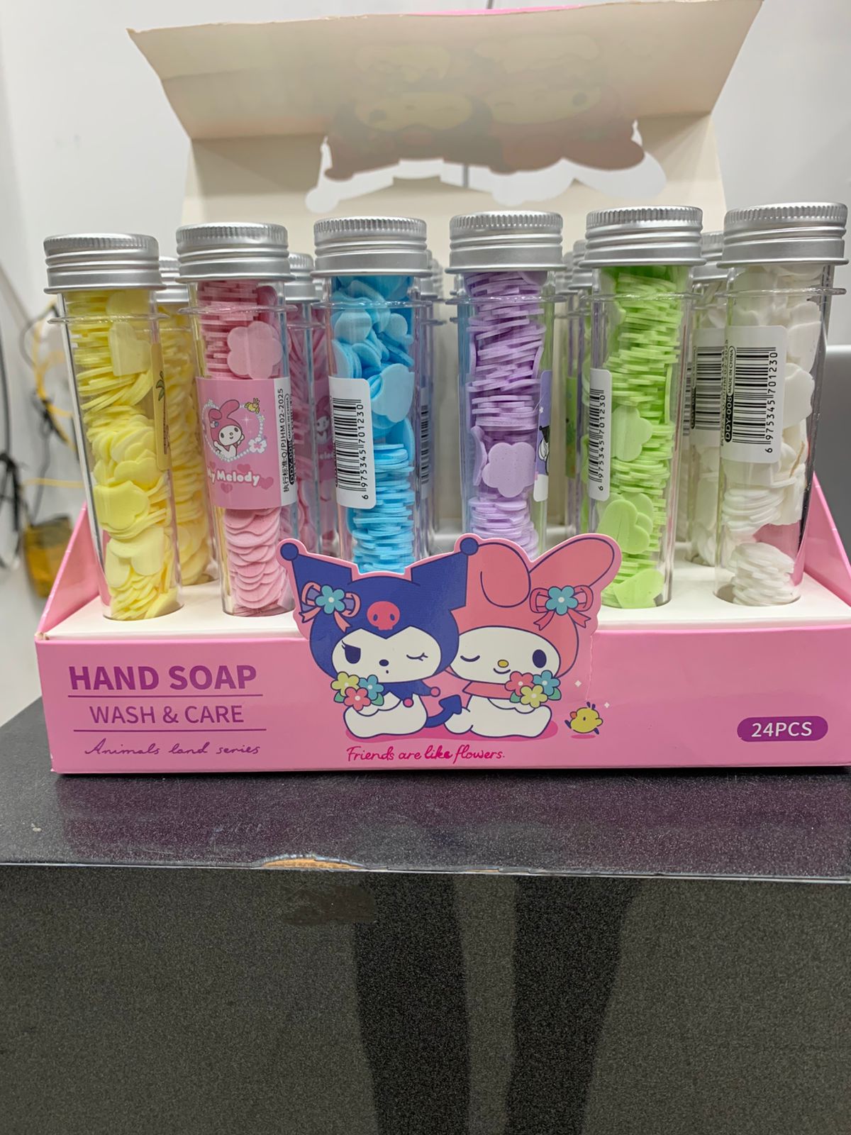 1bb995929d75694dc7e526e00b01448f 100 PCS Disposable Flower Paper Soap with Portable Tube – Multi-Color Travel Sheets for Hand Washing & Outdoor Use- Rand - Image 4