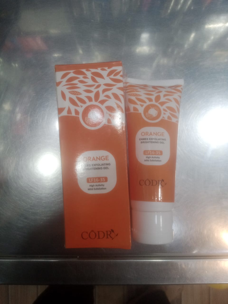 1c4050c910c3699145dc07a89bf7fe4c Orange Enzyme Exploiting Gel – Brightening, Exfoliating & Nourishing Citrus Skincare for Radiant, Healthy, Glowing Compl - Image 4