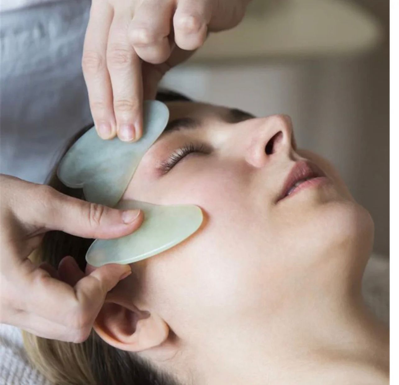 2339949f-c42d-4758-b6d0-a3a0a84b56a3-1 Flawless Jade Roller With Guasha (Marble Stone) Stimulates healthier skin - Image 4