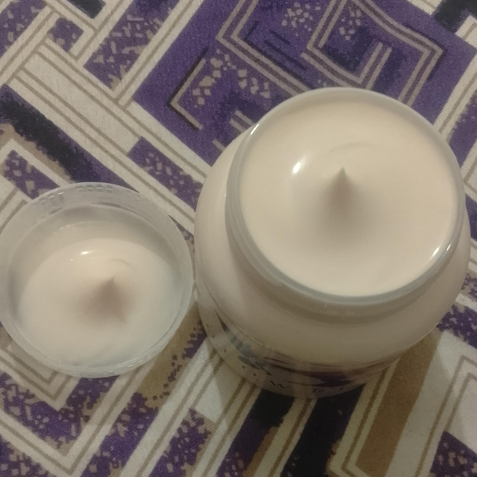 253219ef4281fbcf285ed77547f747f2 Glow Ria Zafrani Whitening Cream Natural Skin Care Formula Brightens Complexion Reduces Dark Spots Enhances Smooth Radia - Image 4
