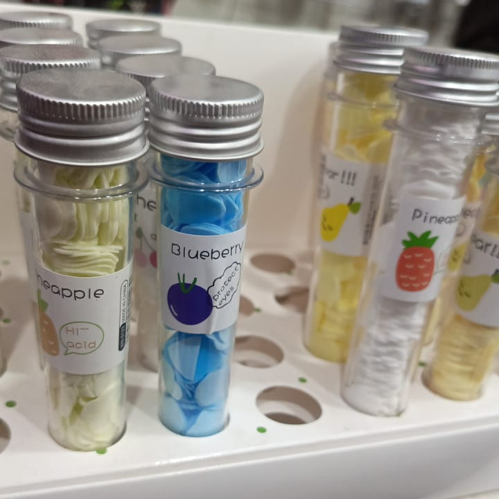 25b0f9dc32840c46273f2860f77f4886 100 Pcs Disposable Flower Paper Soap With Portable Tube Multi Color Travel Sheets For Hand Washing And Outdoor Use Premi - Image 5