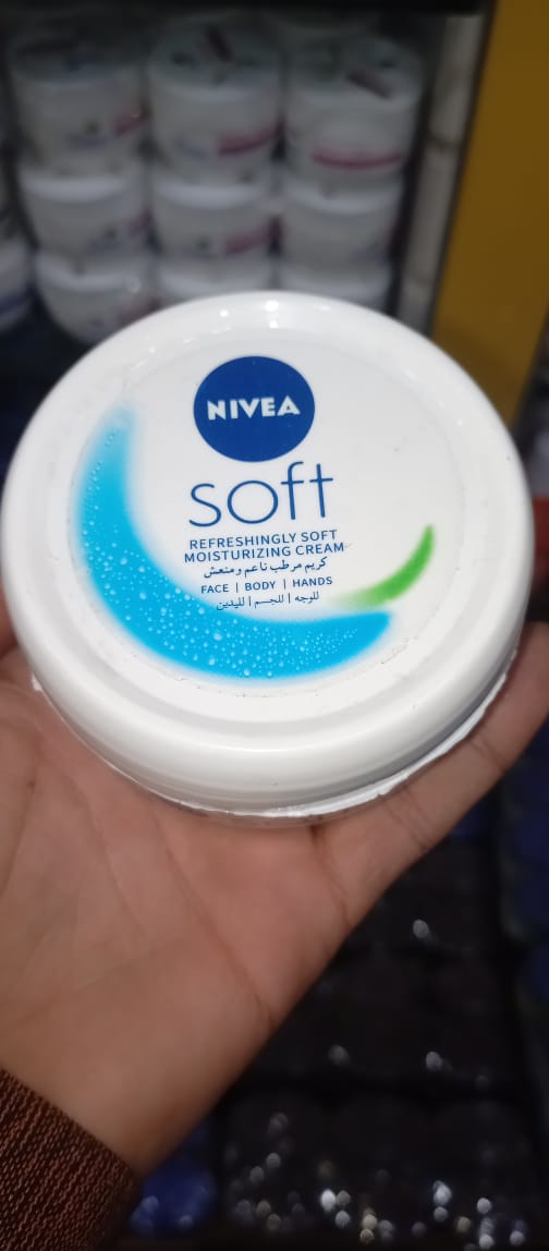 28a99ca9364a92fff940f646a2c31df3 NIVEA Soft: Refreshingly Soft Moisturizing Cream - An Intensive and Lightweight Solution for All-Day Hydration - Image 4