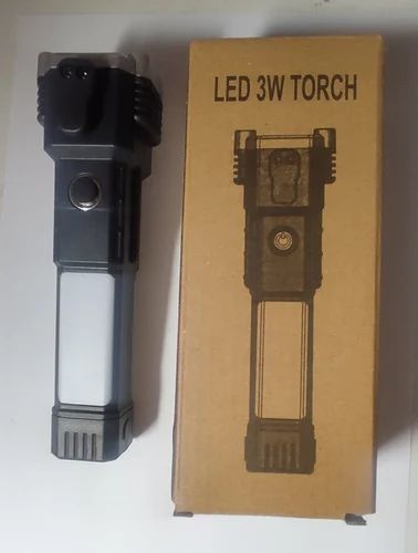3fdf3c6b1872da7d79fdb17de91b990d Ultra-Bright LED Tactical Torch Flashlight: High-Powered, Rechargeable Handheld Light with Adjustable Zoom and Multiple - Image 3