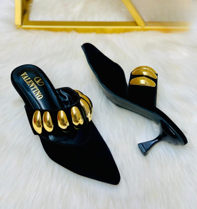 43b020b4eb1d41468c482ff0025e9caf Valentino Garavani Royal VLogo 65 Leather Mules In Black Suede With Gold Tone - Image 2