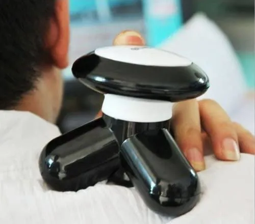 Mimo Mini Hand Electric Body Massager / Mini handy Full Body Massager Machine Portable Handled (random color) (3 AA cell