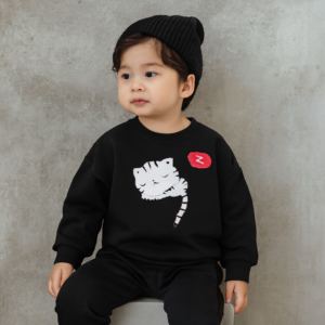 Black Cat Printed Kids Tracksuit | Winter Fleece Sweatshirt & Trouser Set for Boys & Girls – Warm, Cozy & Stylish Outfit