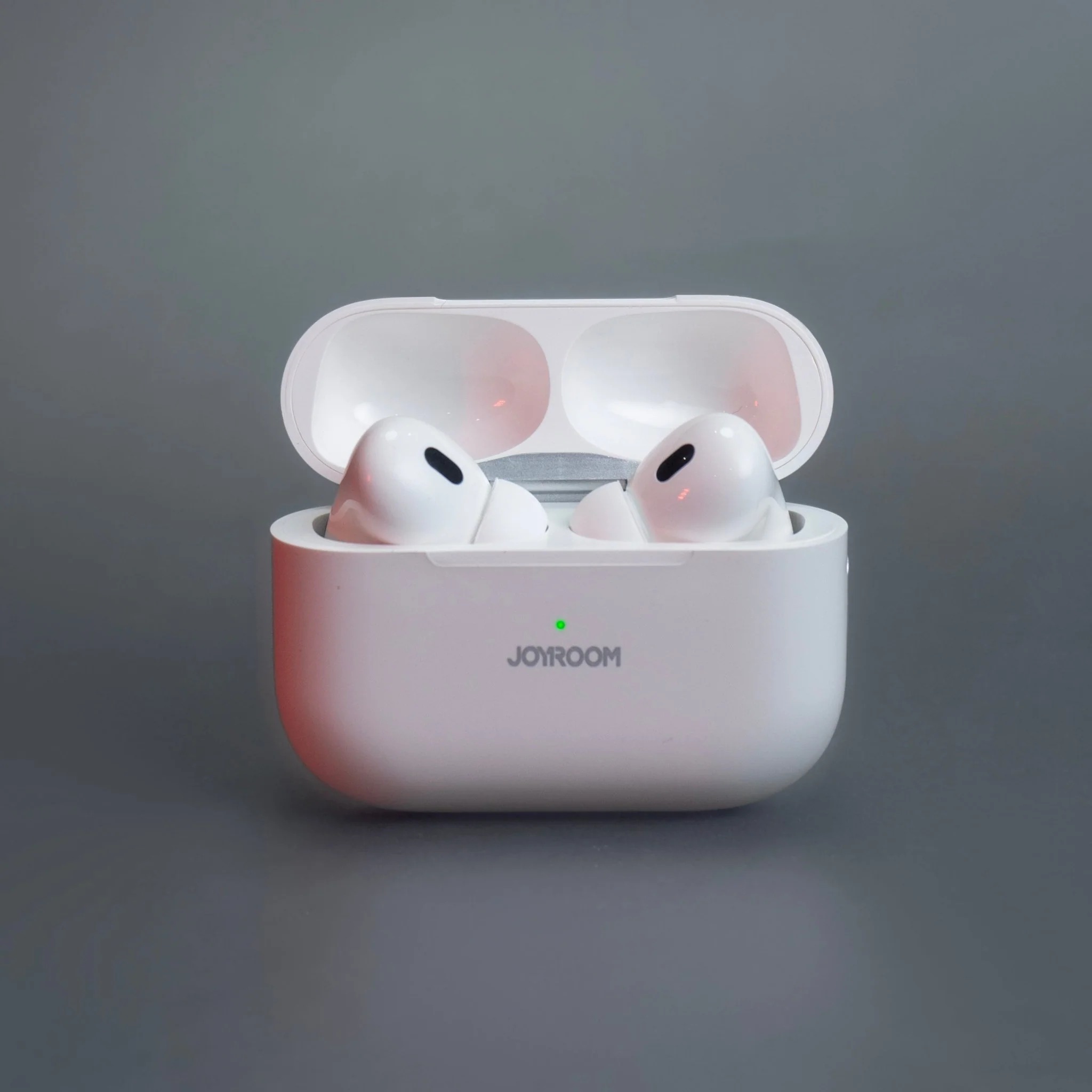 5603f652b42a59bfd381eef8f0df9a95 Joyroom AirPods 3 JR‑T03S Plus | Wireless Bluetooth Earbuds | HiFi Sound | Long Battery Life | Free Premium Case - Image 2