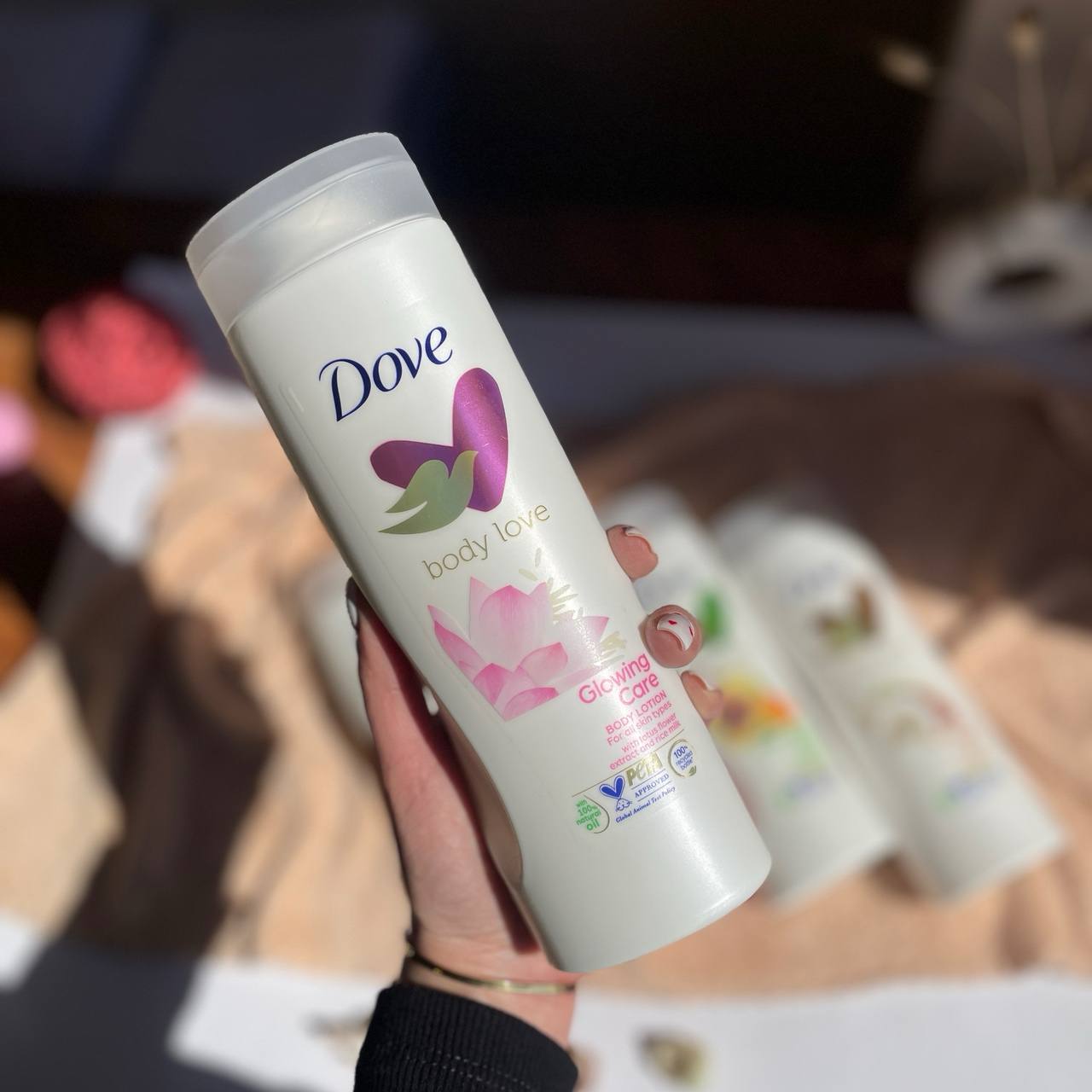 5cda57560d43c4f4d5b29c637643e71b Dove Glowing Care Body Lotion 250ml | Deep Nourishing And Hydrating Liquid Lotion For Smooth, Radiant, And Soft Skin - Image 4