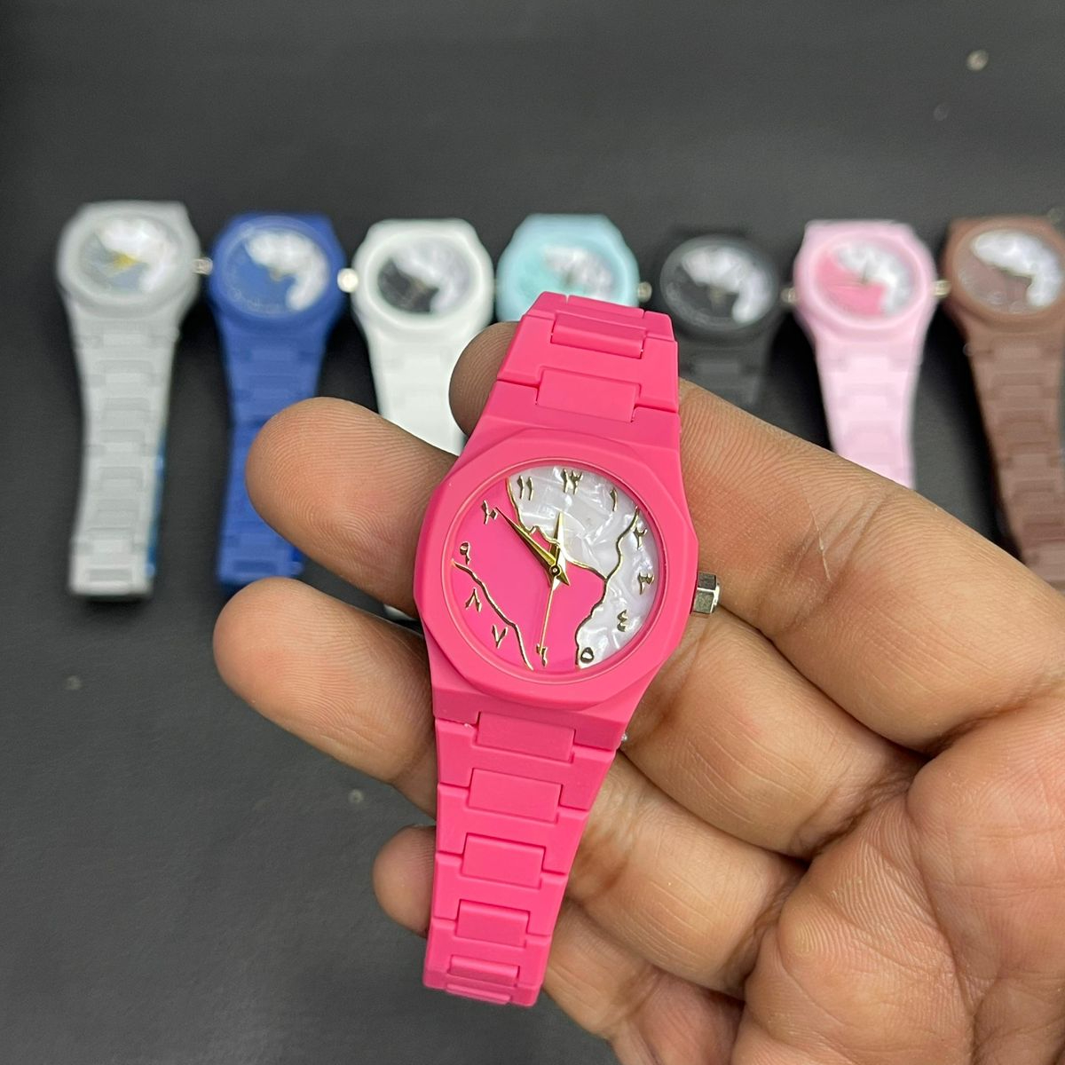 6badbfc8f1165fbcc9a816bf038f0189 Women's Mini Aura Watch Providing Elegant Design Comfortable Use Stylish Appearance And Everyday Wear