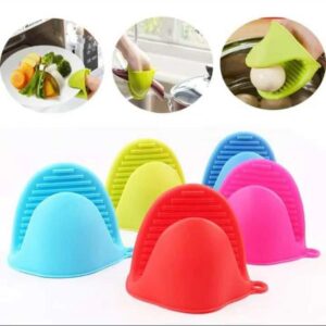 Silicone Heat Resistant Glove Clip – Non-Slip Insulation Pot & Bowl Holder, Cooking and Baking Oven Mitt (1 Pc, Random C