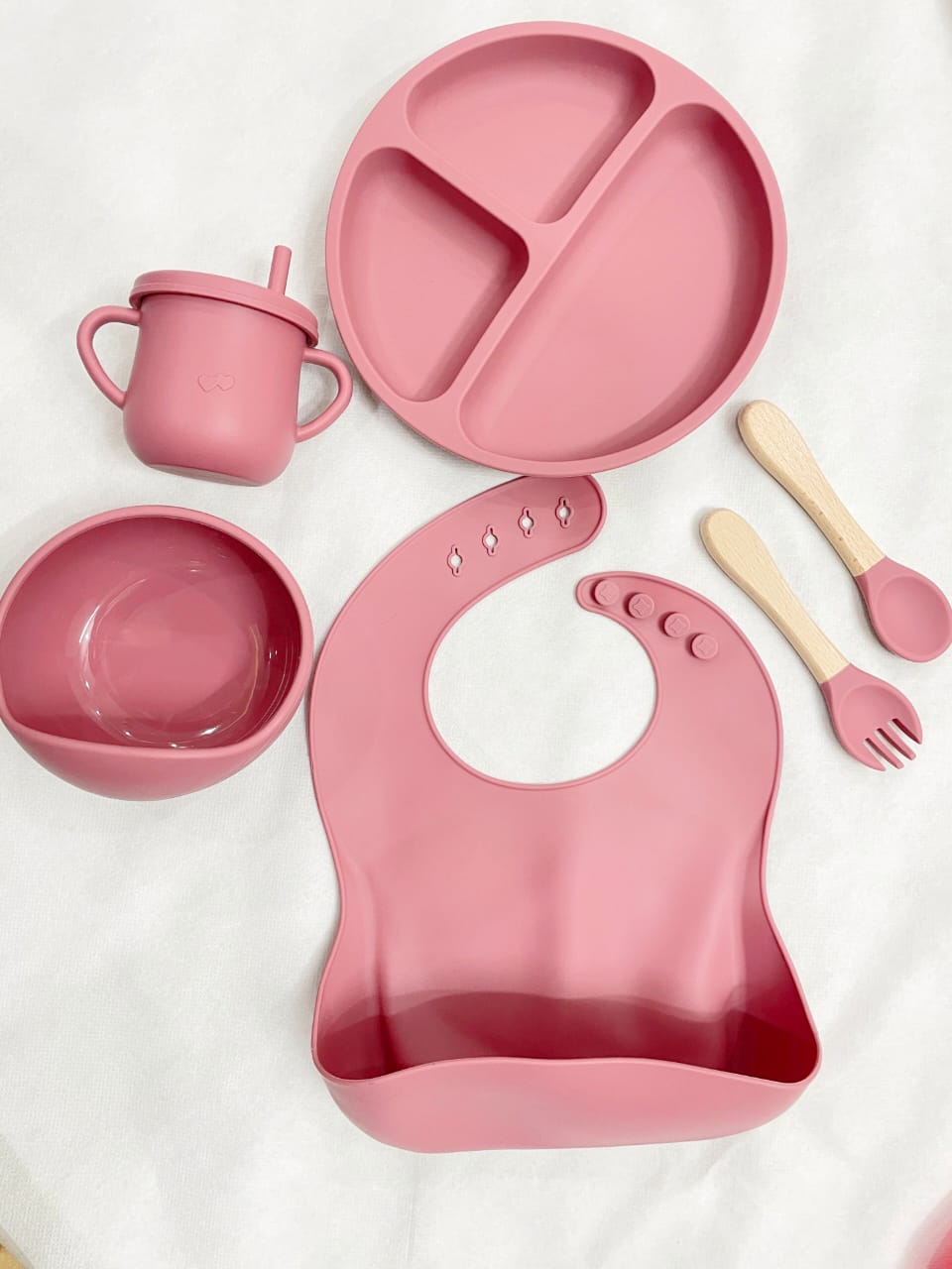 75891fde3ac65e3e68600b42410d64f1 Premium Silicone Baby Feeding Set (6-Piece) – BPA-Free, Suction Base & Ergonomic Design for Self-Feeding - Image 3