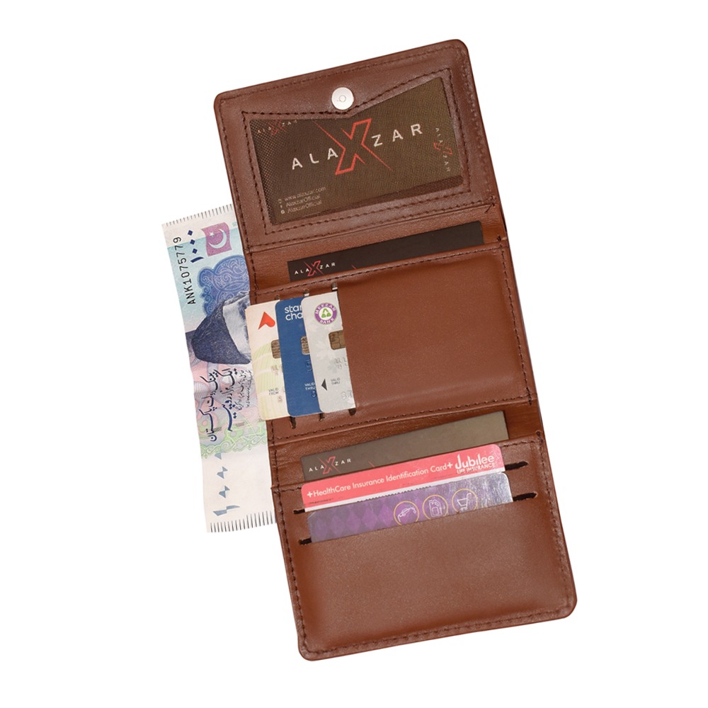 915b8c4e400ca7bbac96df4256e2cb79 Women’s Leather Wallet – Stylish, Durable & Spacious | Premium Everyday Accessory - Image 3