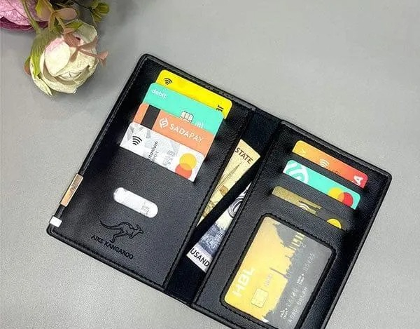 9d5e6ecc3666b45407806c27c36f4dab Mini Long Leather Kangroo Wallet Stylish Design Durable Material Multiple Compartments Secure Closure Convenient Daily U - Image 3