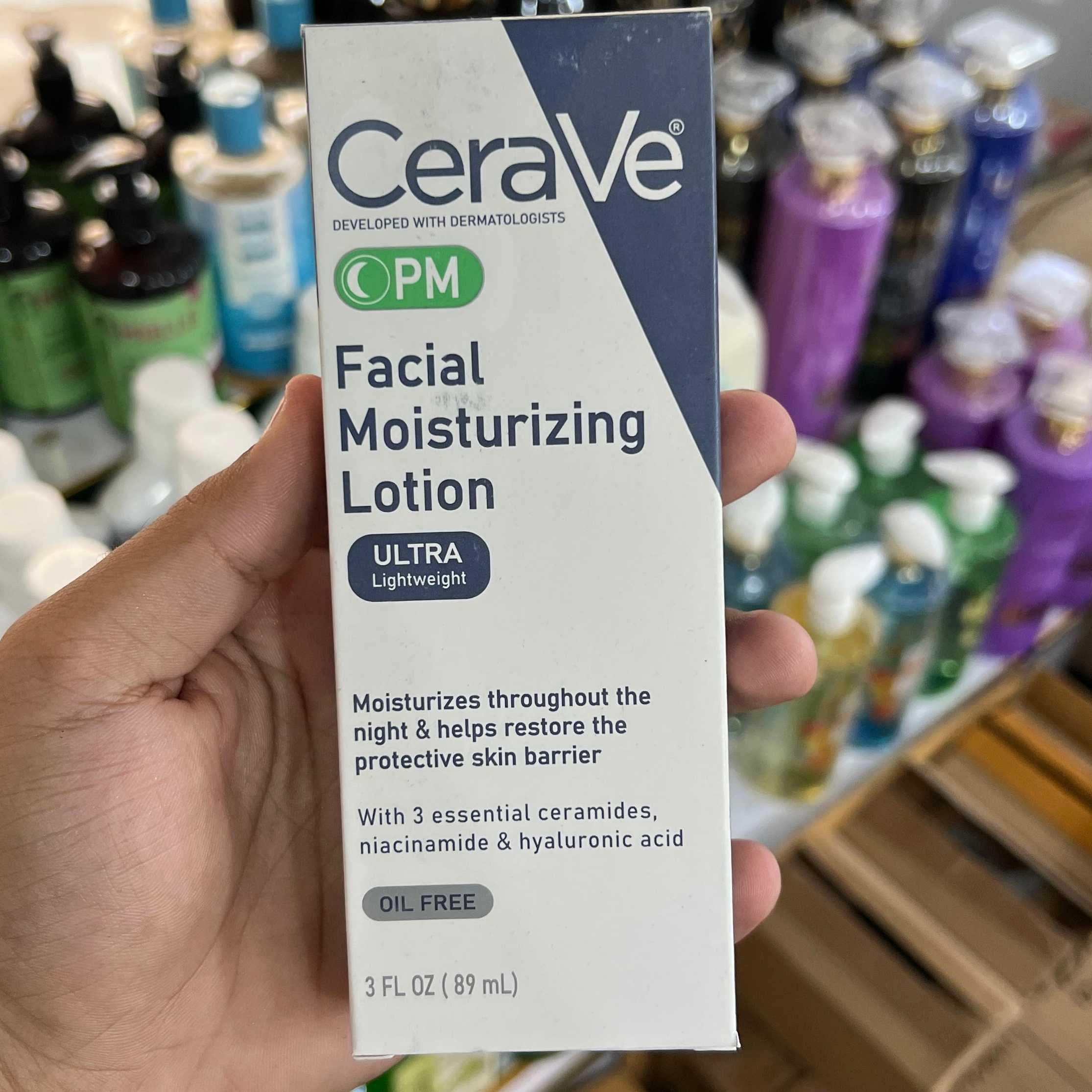 9fe34c18abb54764cfa1f112d070e2fb Cerave Moisturizing Lotion For Cold Weather Providing Deep Hydration Gentle Care Everyday Skin Care Support - 89ML - Image 4