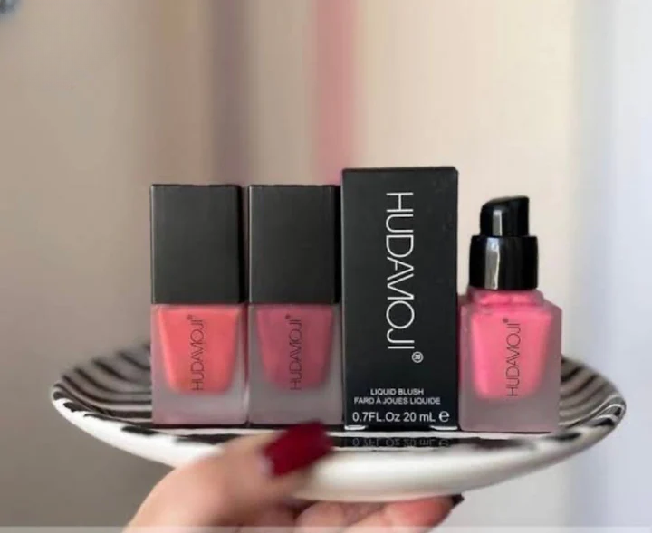 AD2FBD5F-D907-4C19-AE7B-4B2561485A21_cleanup HUAMOJI Face Smooth Liquid Blush - Achieve a Radiant Flush with Ease Original