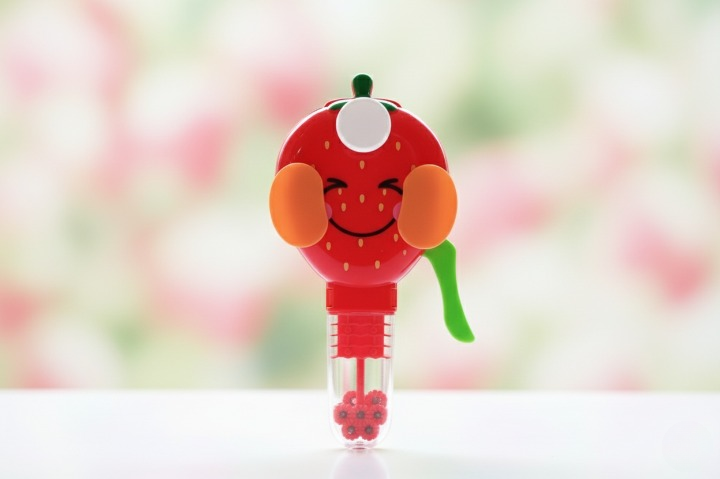 Gemini_Generated_Image_2a6qjh2a6qjh2a6q_cleanup Handheld Fruit Shape Toy Fan for Kids – Cute Cartoon Design, Safe Soft Blades, Portable Mini Fan for Summer Play & C - Image 3