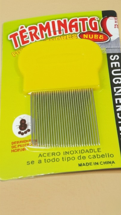 Gemini_Generated_Image_icmhn9icmhn9icmh_cleanup Multicolor Anti-Lice Hair Comb with Stainless Steel Micro-Grooved Teeth – Safe and Effective Lice and Nit Removal Comb | - Image 4