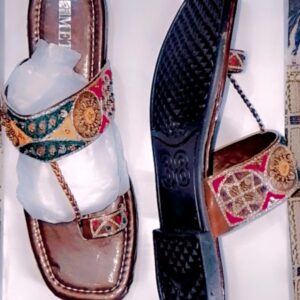 Kolhapuri Slipper Design No. 25-76 โ Classic Beige Traditional Footwear (With Box )