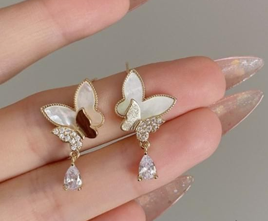 WhatsApp-Image-2025-06-23-at-6.39.28-AM-1 Double Butterfly Hanging Pearl Earings / Earrings Women's Earrings for Gift / for girls - Image 3