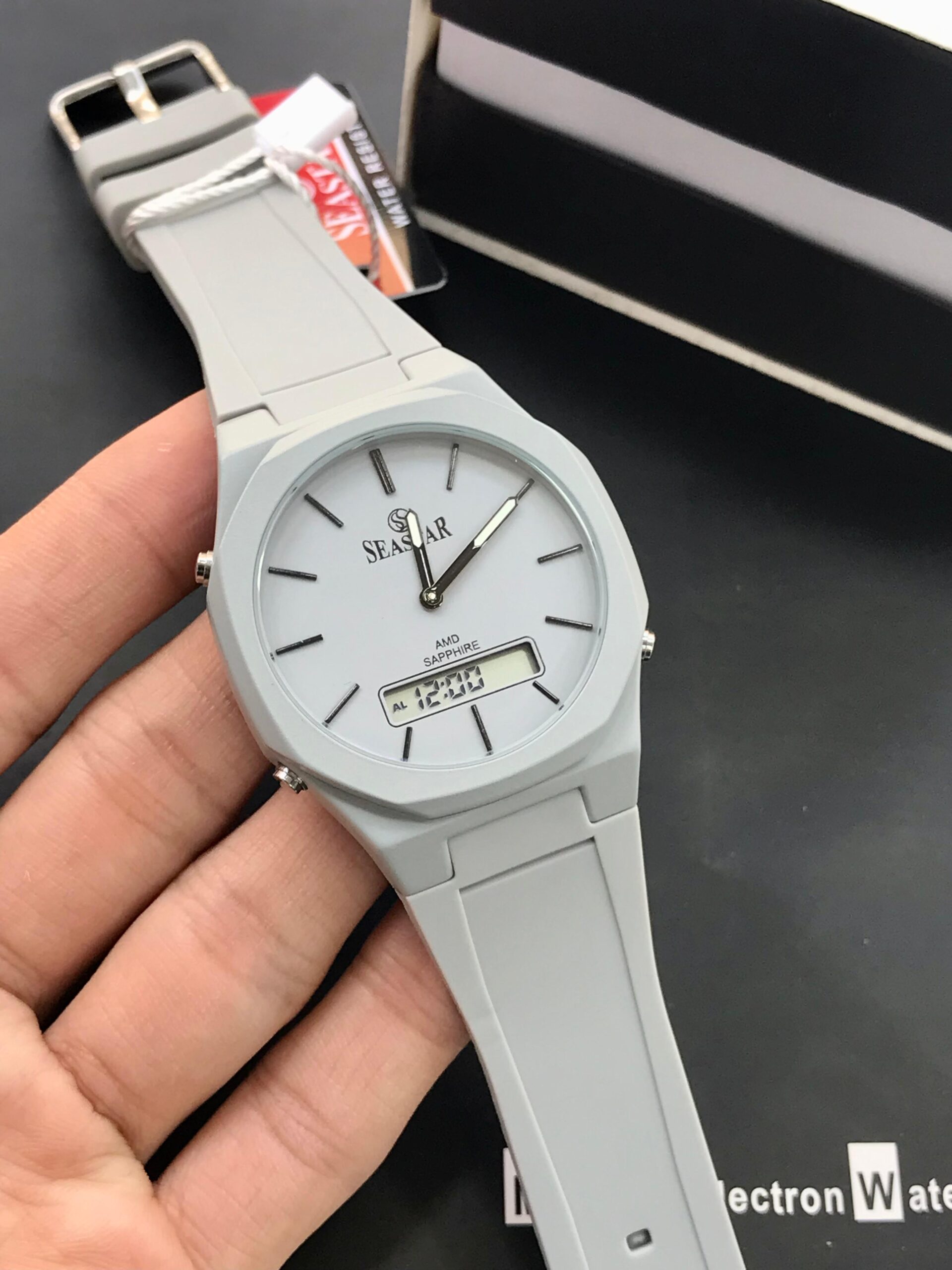 WhatsApp-Image-2025-07-14-at-8.06.42-PM SEASTAR SS-1110Gc Men’s Waterproof Quartz Watch – Analog Digital Display, Silicone Strap, Premium Build (Without Box) - Image 5