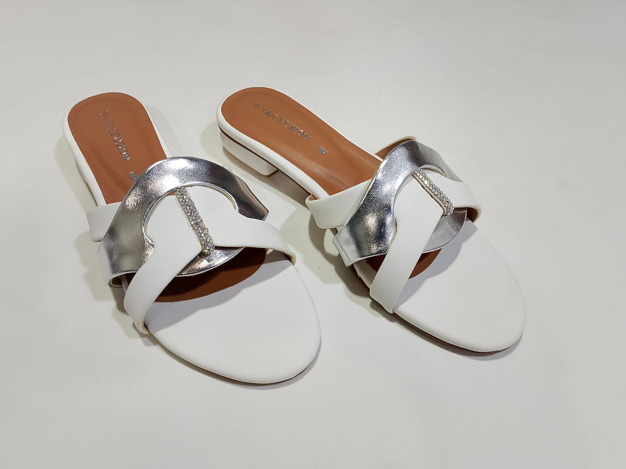 WhatsApp-Image-2025-07-17-at-1.47.48-AM White & Silver Premium Slippers – Elegant Design, Comfy Feel & Stylish Look | Shine with every step — comfort, e - Image 2
