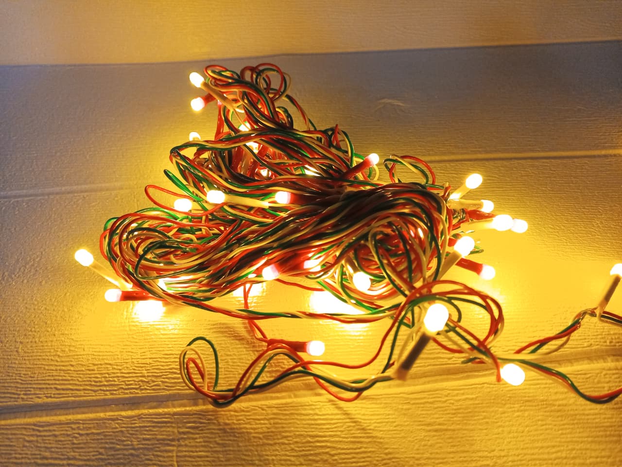 WhatsApp-Image-2025-08-19-at-4.54.41-PM Home Decorative Fairy / String Light for Birthday, Festival, Festive Occasion, Christmas, Wedding, Party, Indoor Outdoor - Image 4