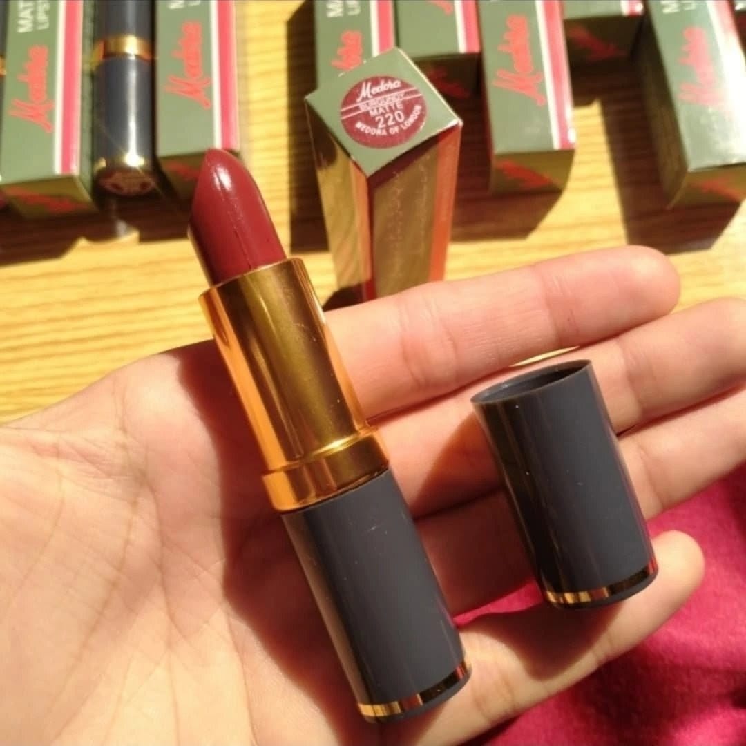 WhatsApp-Image-2025-08-22-at-1.06.09-PM-2 Medora Lipstick Pack of 6 – Creamy, Long-Lasting, Smooth Finish Lip Colors - Image 3