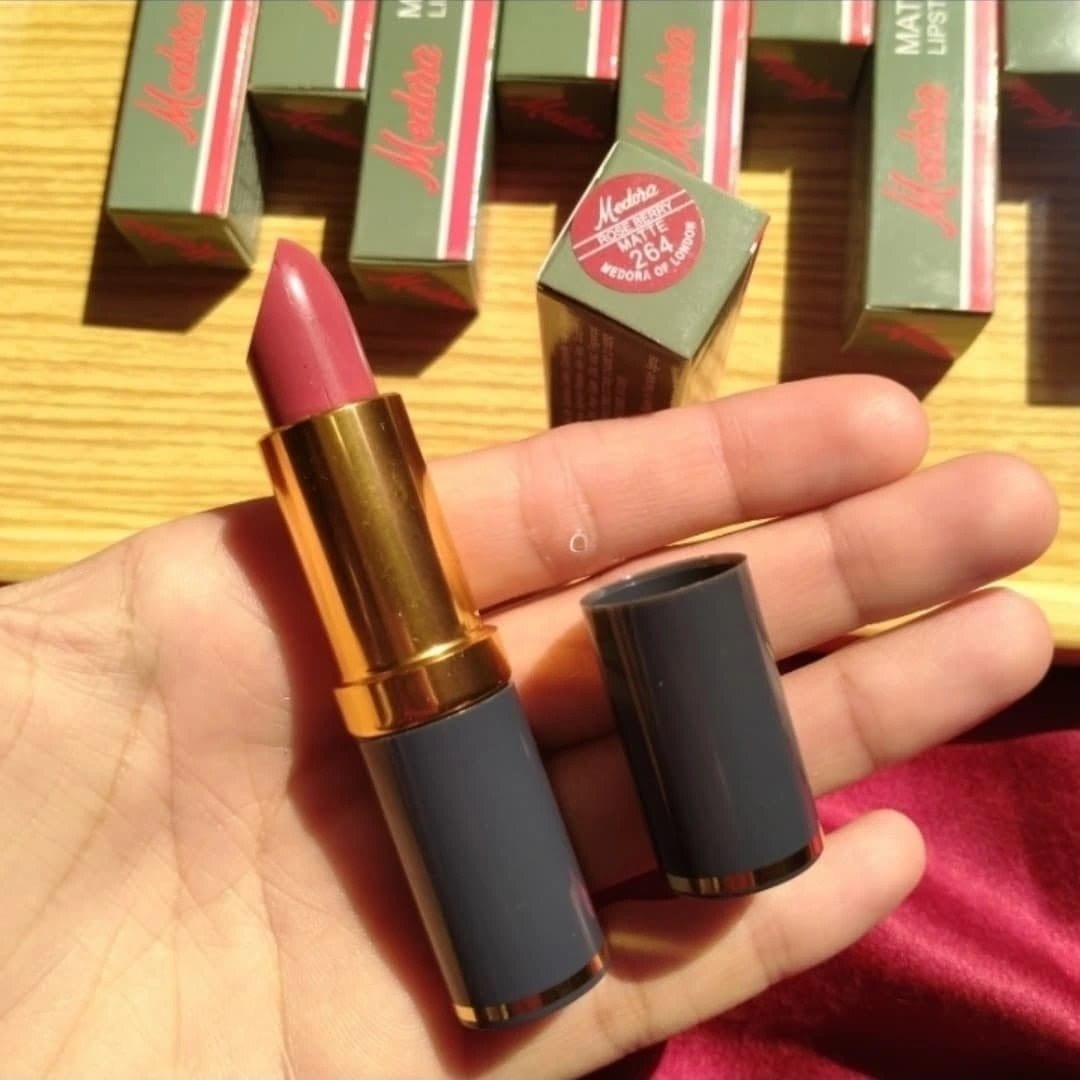 WhatsApp-Image-2025-08-22-at-1.06.09-PM Medora Lipstick Pack of 6 – Creamy, Long-Lasting, Smooth Finish Lip Colors - Image 5