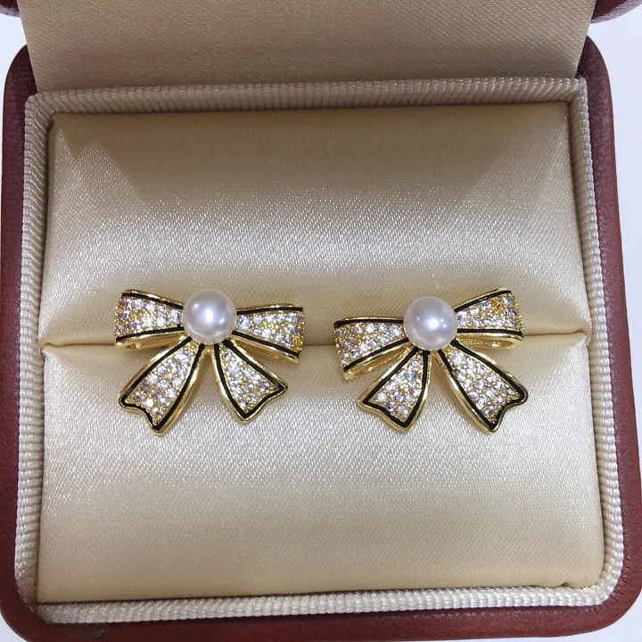 WhatsApp-Image-2025-08-22-at-10.20.01-AM_cleanup PJT-995 Bow Shape Zircon Pearl Earrings for Women – Korean Style Jewelry with Sparkling Zircon & Classic Pearl Cente - Image 4