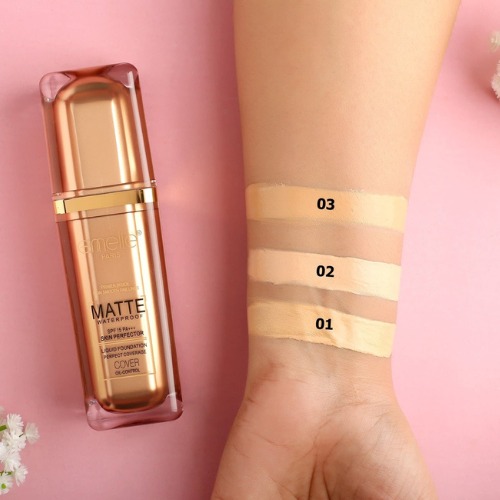 WhatsApp-Image-2025-08-27-at-1.01.14-AM-1 Emelie Matte Waterproof Skin Perfector with Primer – Long-Lasting, Oil-Control, SPF 15 - Shade 1 30 ML - Image 4
