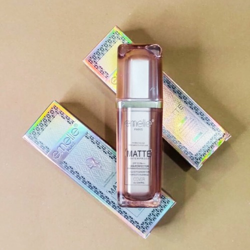 WhatsApp-Image-2025-08-27-at-1.01.15-AM-1 Emelie Matte Waterproof Skin Perfector with Primer – Long-Lasting, Oil-Control, SPF 15 - Shade 1 30 ML