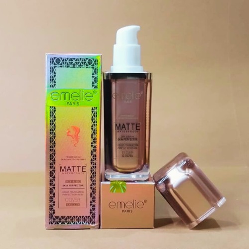 WhatsApp-Image-2025-08-27-at-1.01.15-AM Emelie Matte Waterproof Skin Perfector with Primer – Long-Lasting, Oil-Control, SPF 15 - Shade 1 30 ML - Image 2