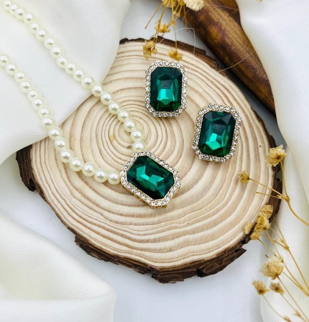 a1d2b9bba1db916d4b7f5a54fbef3aa1 PTX-129 Elegant Jewelry Set – Timeless Design for Every Occasion - Image 4