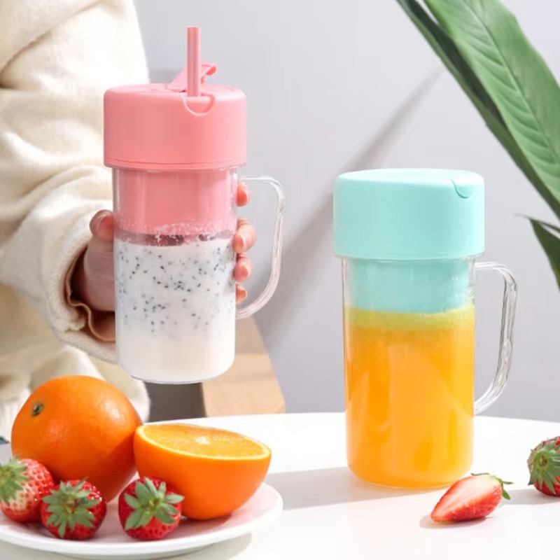 b7730d6c8533c8e459facd4ac4c8b2e6 Professional Mini Juicer | USB Electric Portable Blender & Smoothie Maker | Stainless Steel Fruit Extractor with Straw - Image 4