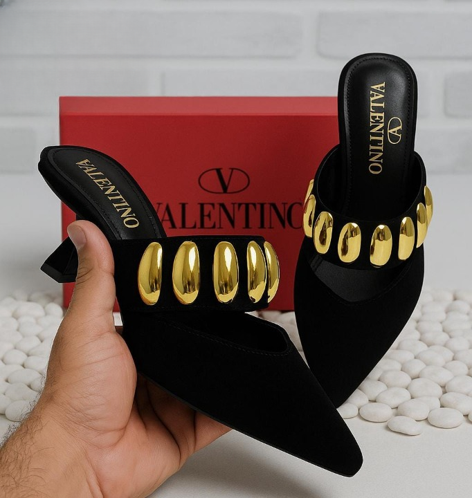 b8556c69ad2acb6bdaa11ff64af39850 Valentino Garavani Royal VLogo 65 Leather Mules In Black Suede With Gold Tone