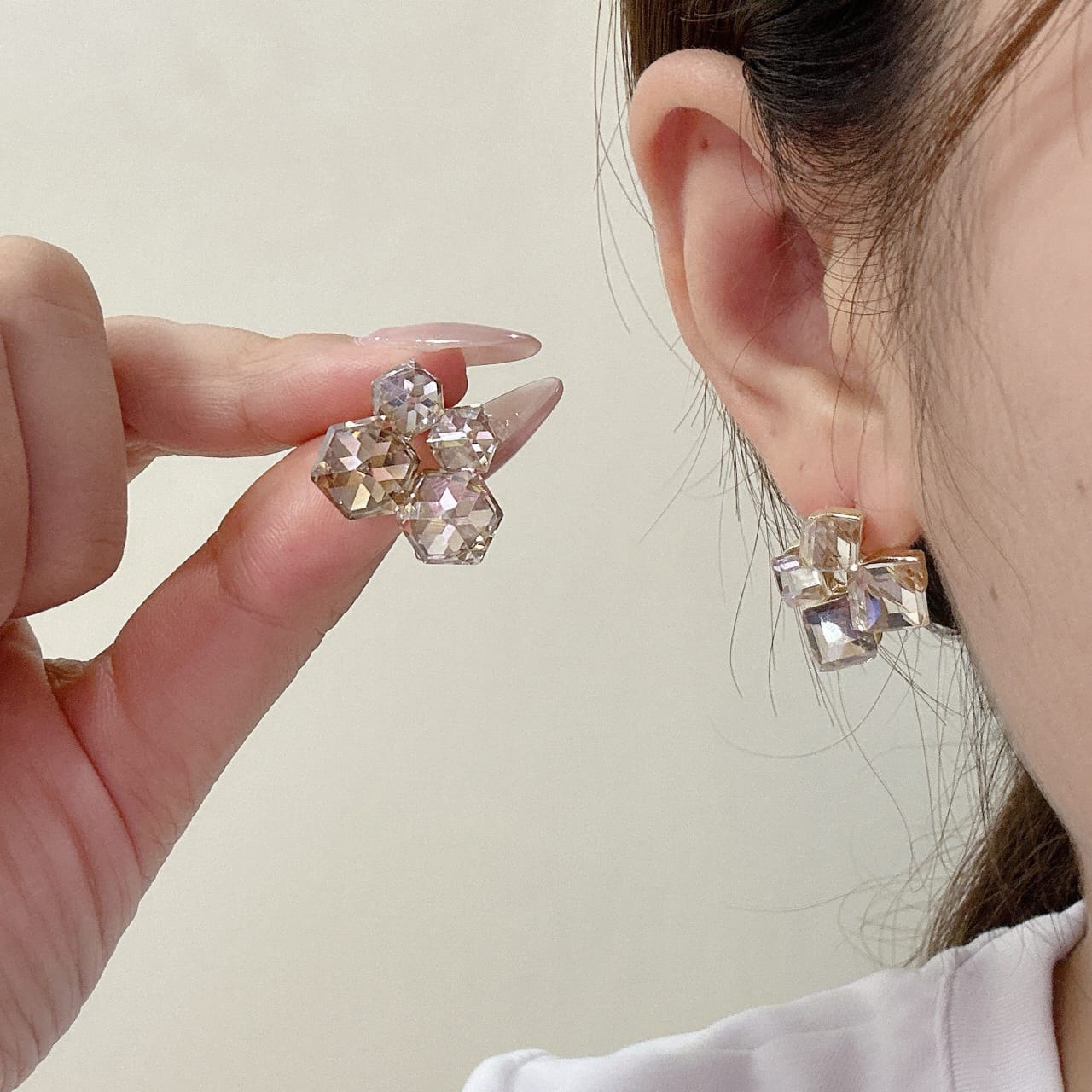 bc5f8286ee1324692ff9863435abfb03 PJX-121 Crystal Sparkling Korean Earrings – Elegant Shine, Premium Style & Stunning Feminine Charm - Image 2