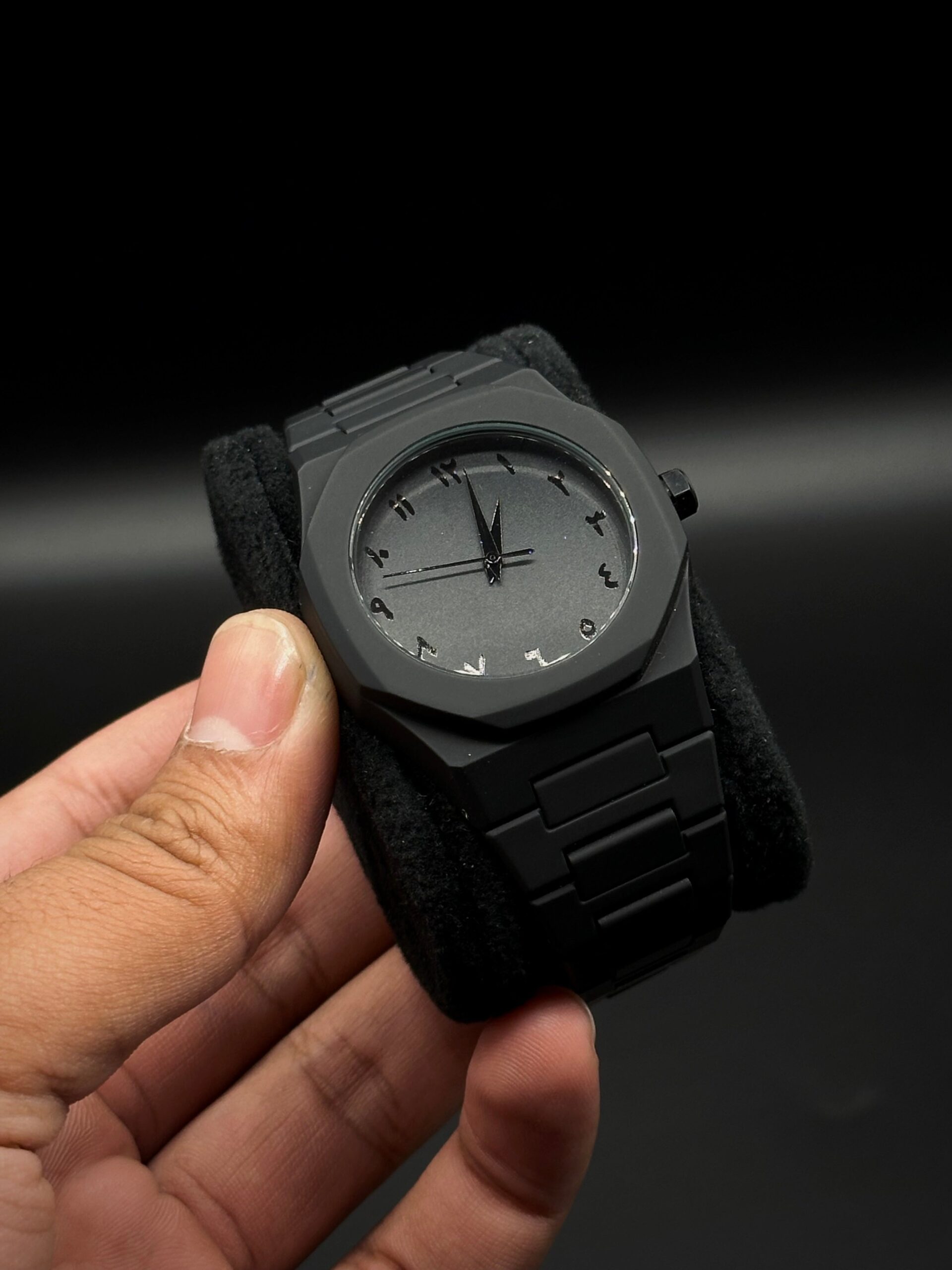 d60b63d3d787e3c6a080d10c78d1b5b1 Full BLACK AURA Quartz Watch – Lightweight Design, , Premium Quality & Finish - Best Quality Analog Watch For Boys - Wat - Image 2