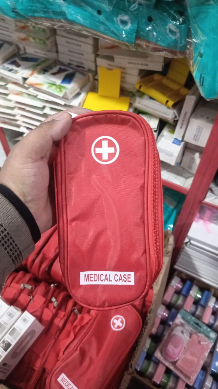 e19da0f94eaf853bbf5c783c556ab695 Compact Multi-Purpose First Aid & Emergency Travel Pouch Set - Image 4