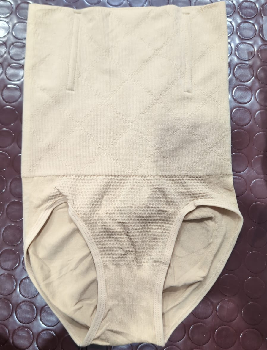ee85aeb2d4028eeecab5e74270ca2657 High Waist Tummy Control Shaper Brief Made Of Soft Compression Fabric For Comfortable Support And Smooth Silhouette - Image 4