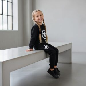 Kids Star Printed Black & Black Tracksuit Set | Winter Fleece Sweatshirt & Trouser Outfit for Boys & Girls – Warm & Tren