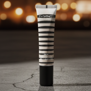 MAC Matchmaster SPF 15 Foundation – Shade NC20 (or NC15) | Demi‑Matte, Shade‑Adaptive, Medium‑Buildable Coverage (50 ml)