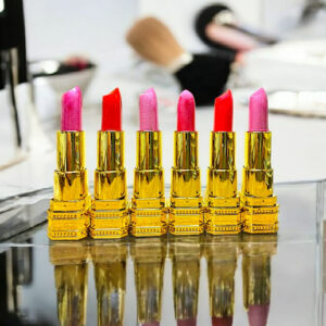 Matte Velvet Lipstick Set Of 6 – Richly Pigmented Multicolor Shades With Soft, Creamy Texture And Long-Lasting Wear For