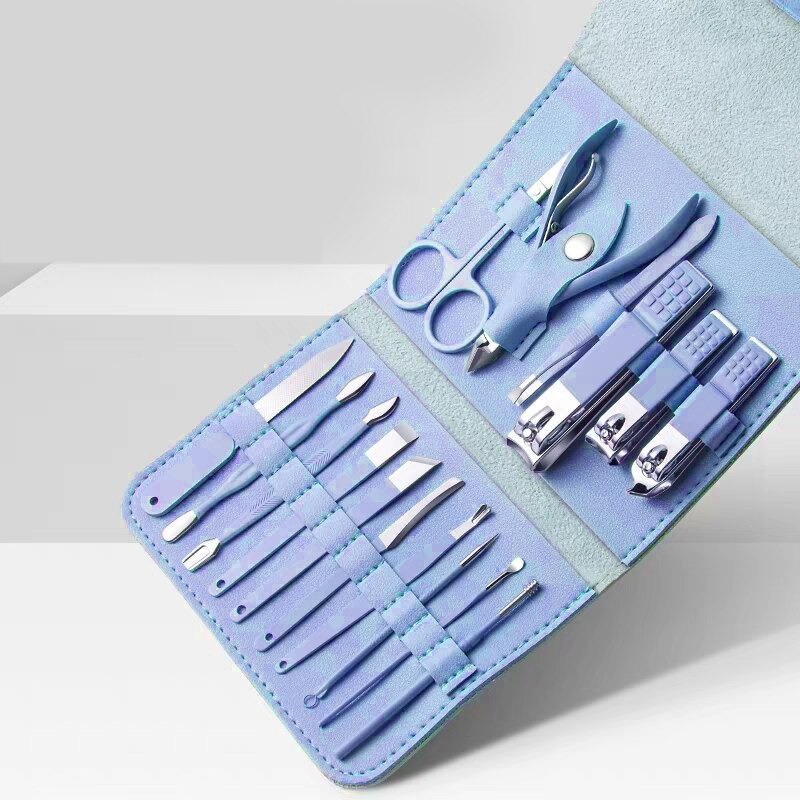 imgi_66_S9fb7005a4ce2411ea520d60ccc95b492E Brandomatic Manicure Kit, 16-in-1, Nail Clippers, Cuticle Scissors, Nail Files, Nail Polish Remover - Random Color - Image 4