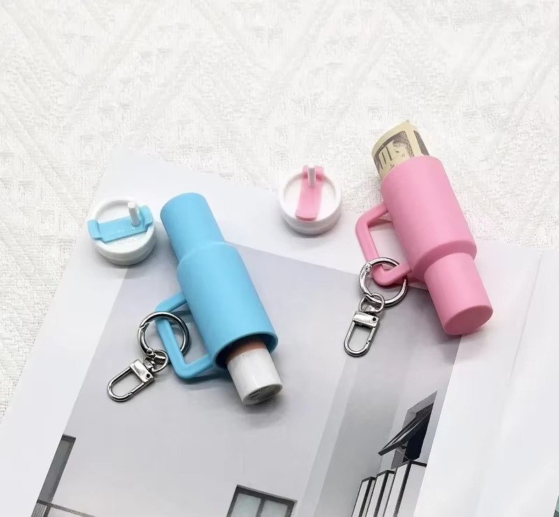 main_imageSd7e9e4341e82452c97d93f111ffea5f1n Colorful Mini Stanley Tumbler Key chain – Cute Miniature Tumbler Charm for Handbags, Backpacks & Car Keys – Portable - Image 3