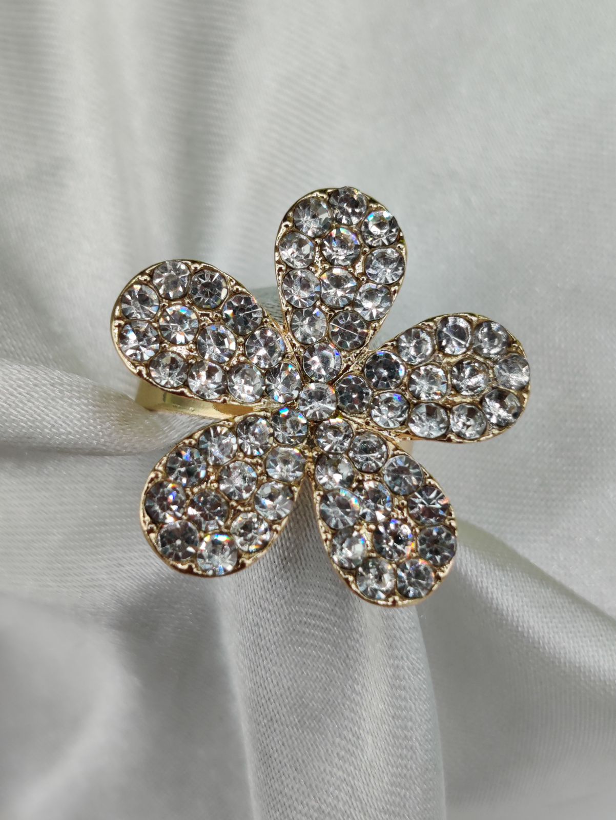 1 Piece Imported Sparkling Floral Crystal Ring – Radiant Elegance in Every Petal! | Luxurious Design Ring | Adjustable R
