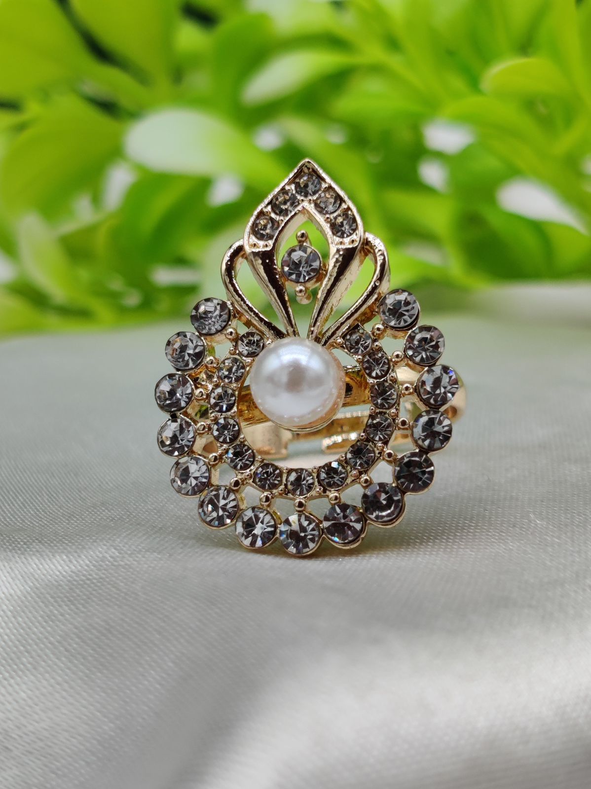 1 Piece Imported Radiant Crystal Blossom Ring – Unmatched Elegance in Every Detail   | Luxurious Design Ring | Adjustabl