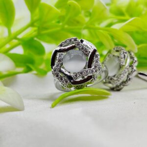 1 Piece Imported Elegant Dual-Tone Floral Gemstone Rings - Timeless Design   | Luxurious Design Ring | Adjustable Ring |