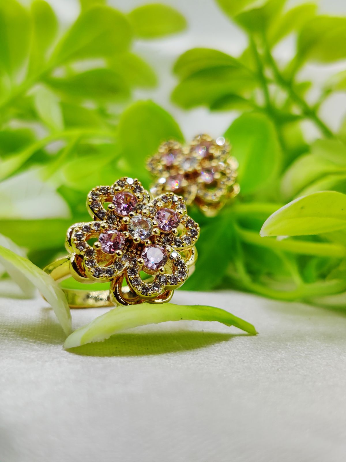 1 Piece Imported Elegant Moveable Floral Cluster Ring with Sparkling Zircon Detailing   | Luxurious Design Ring | Adjust